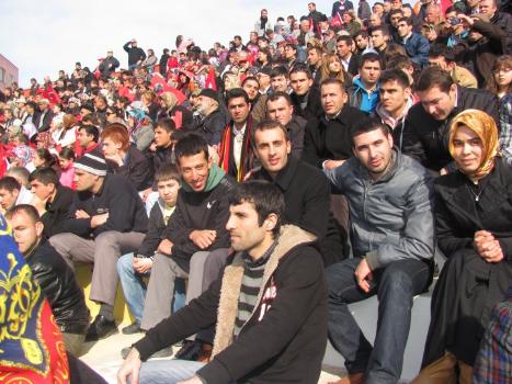 ASLA   YALNIZ YÜRÜMEYECEKSİN...